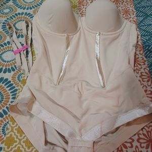 Maidenform Shapewear Bodysuit Shaper 40C